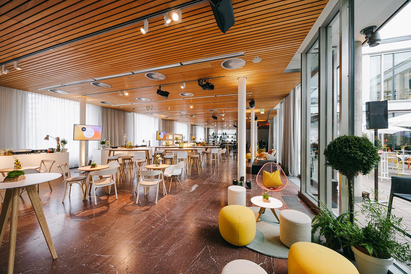 20260324-6ZBF-BERLIN-OFFENBLENDE-MB-161